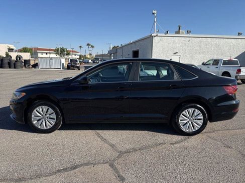 Used 2019 Volkswagen Jetta FWD image 4