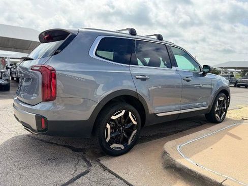 Used 2025 Kia Telluride S AWD/4WD image 4