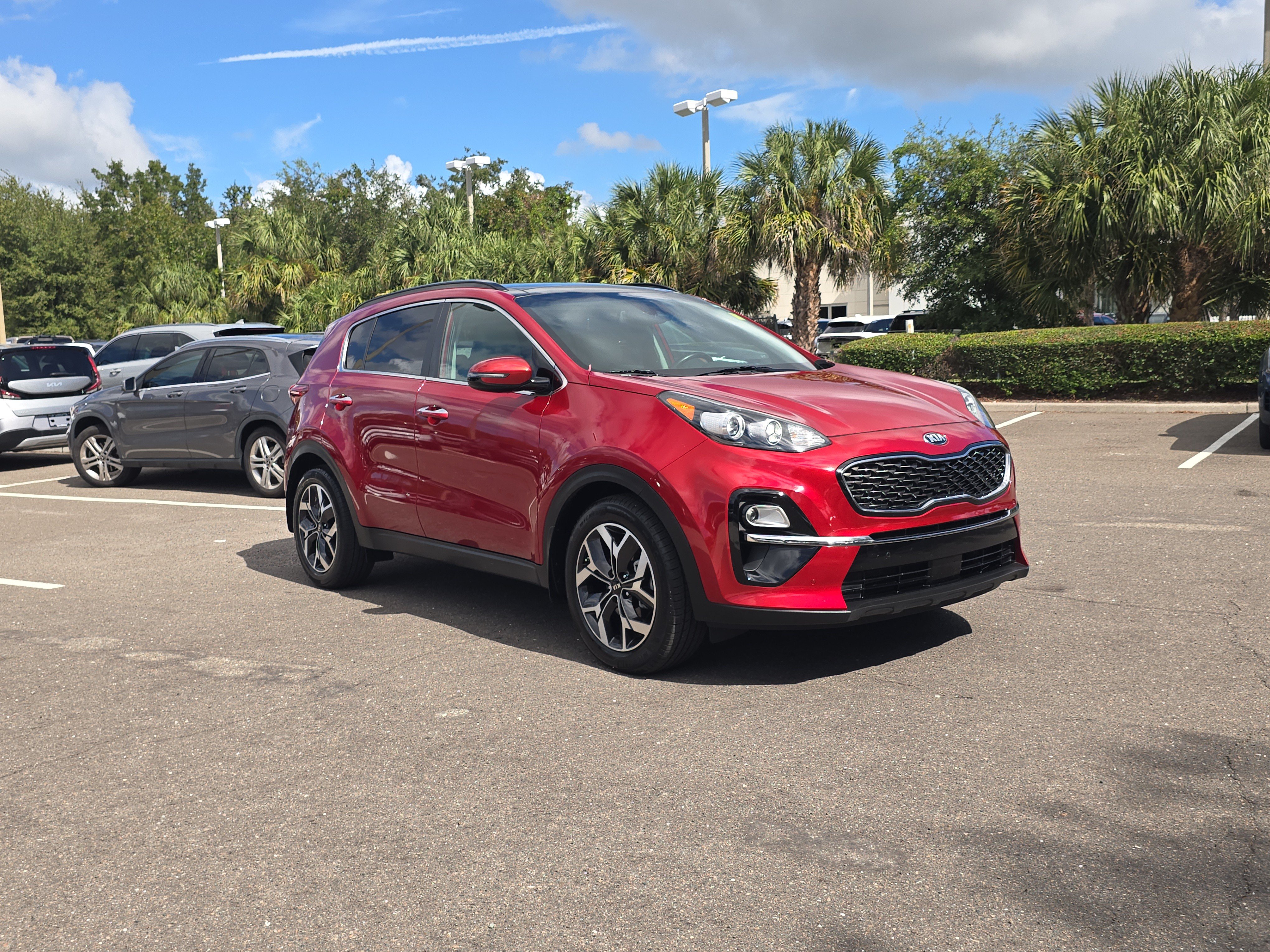 Used 2020 Kia Sportage EX w/ Option Group 15 FWD image 2