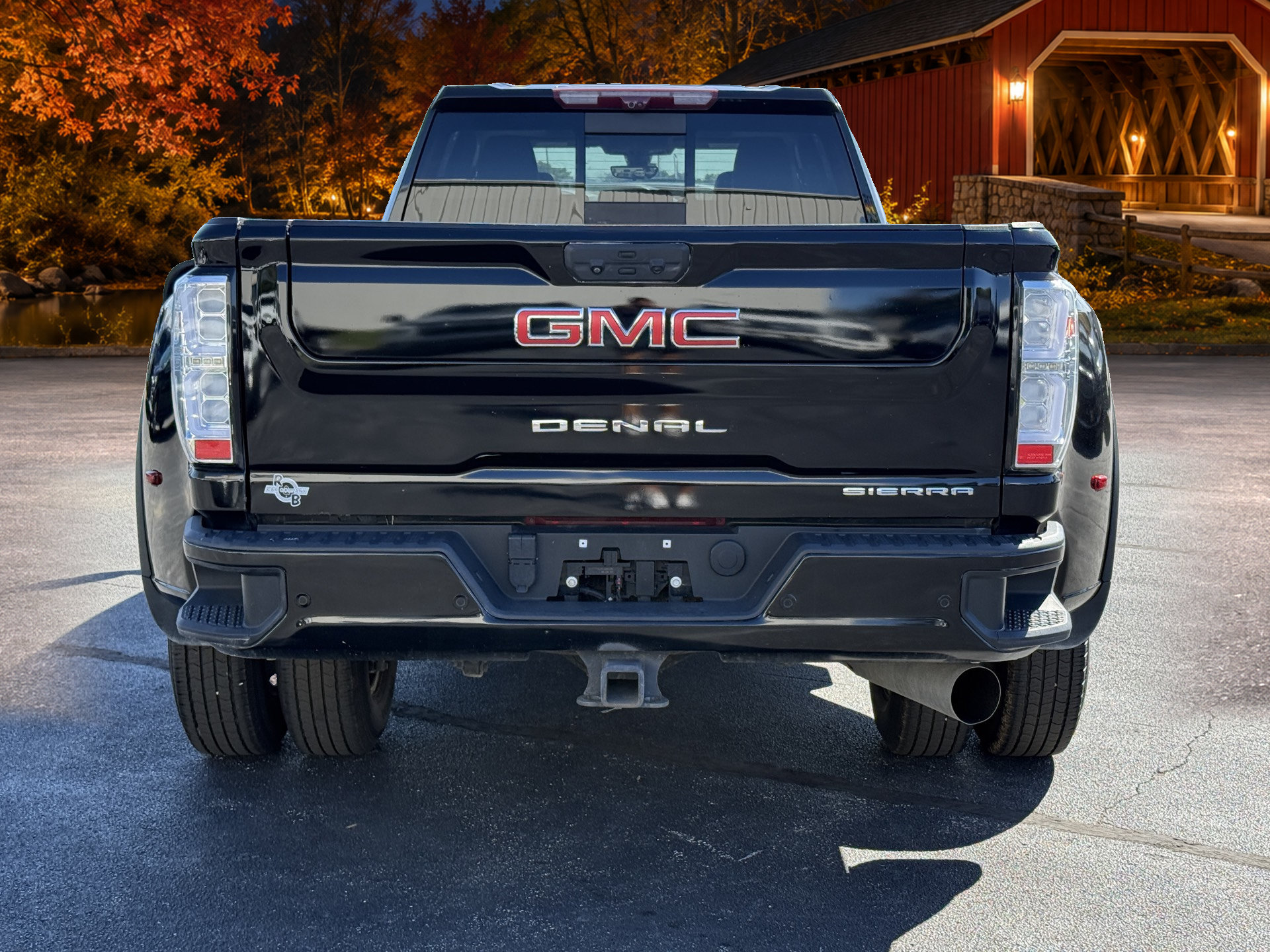 Used 2023 GMC Sierra 3500 Denali w/ Denali Ultimate Package AWD/4WD image 7
