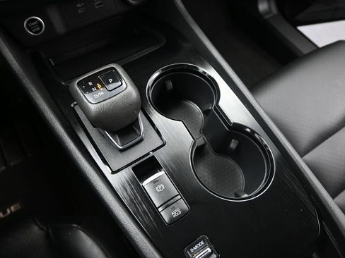 Used 2023 Nissan Rogue SV w/ SV Premium B Package image 19