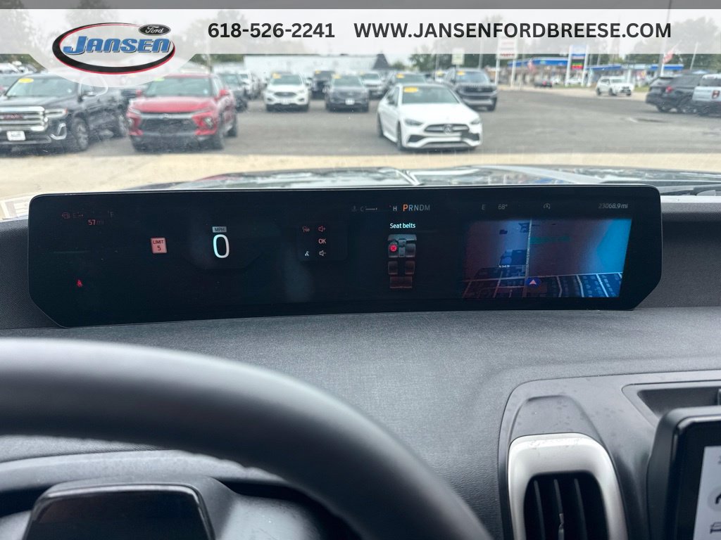 Used 2025 Ford Expedition Active AWD/4WD image 14