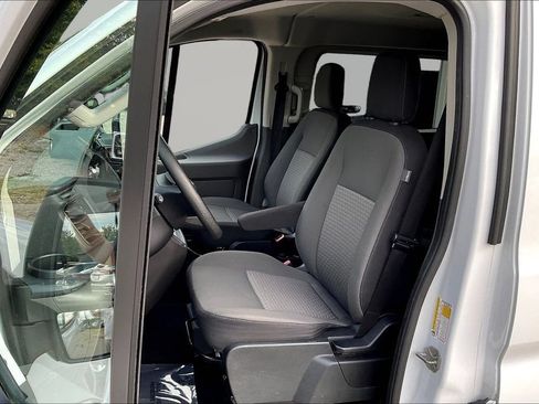 Used 2024 Ford Transit 350 XLT RWD image 19