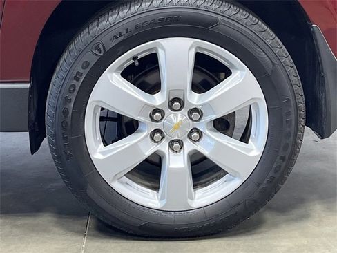 Used 2016 Chevrolet Traverse LT w/ Style and Technology Package image 10