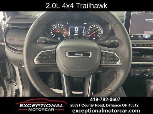 Used 2025 Jeep Compass Trailhawk AWD/4WD image 37