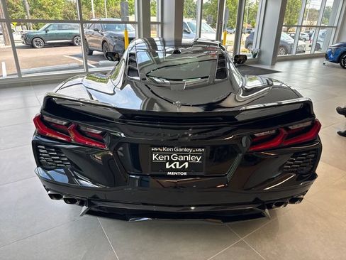 Used 2023 Chevrolet Corvette Stingray Preferred Cpe w/ Z51 Performance Package RWD image 6