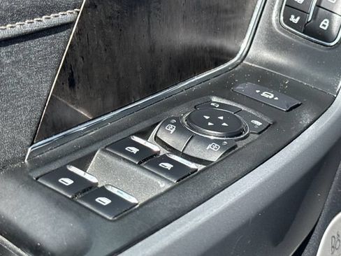 Used 2024 Ford F250 Lariat w/ Lariat Ultimate Package AWD/4WD image 34