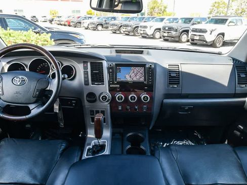 Used 2013 Toyota Tundra Platinum w/ Platinum Pkg RWD image 14