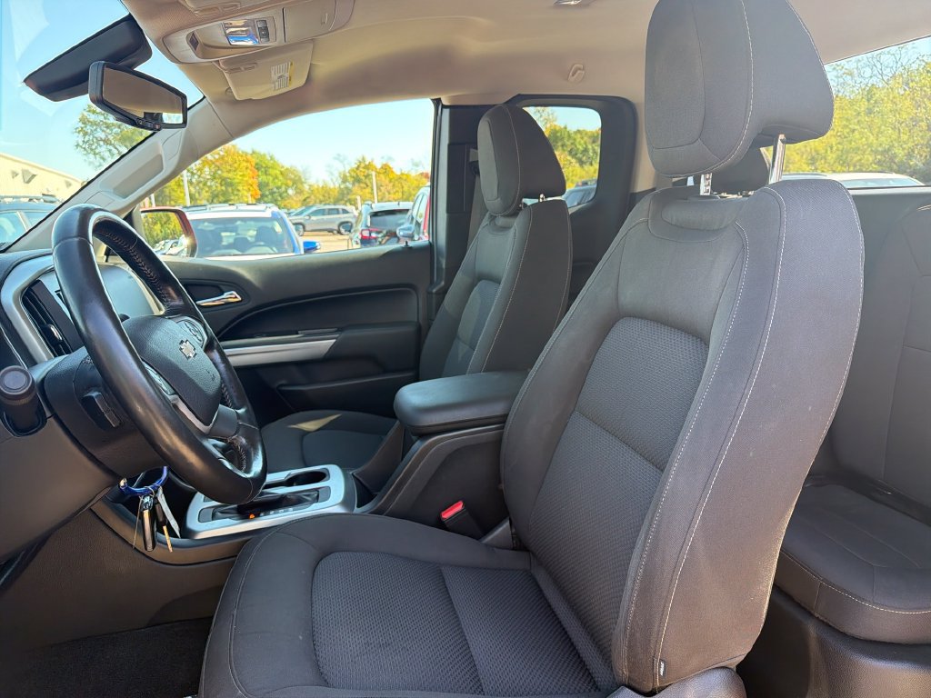 Used 2016 Chevrolet Colorado LT AWD/4WD image 25