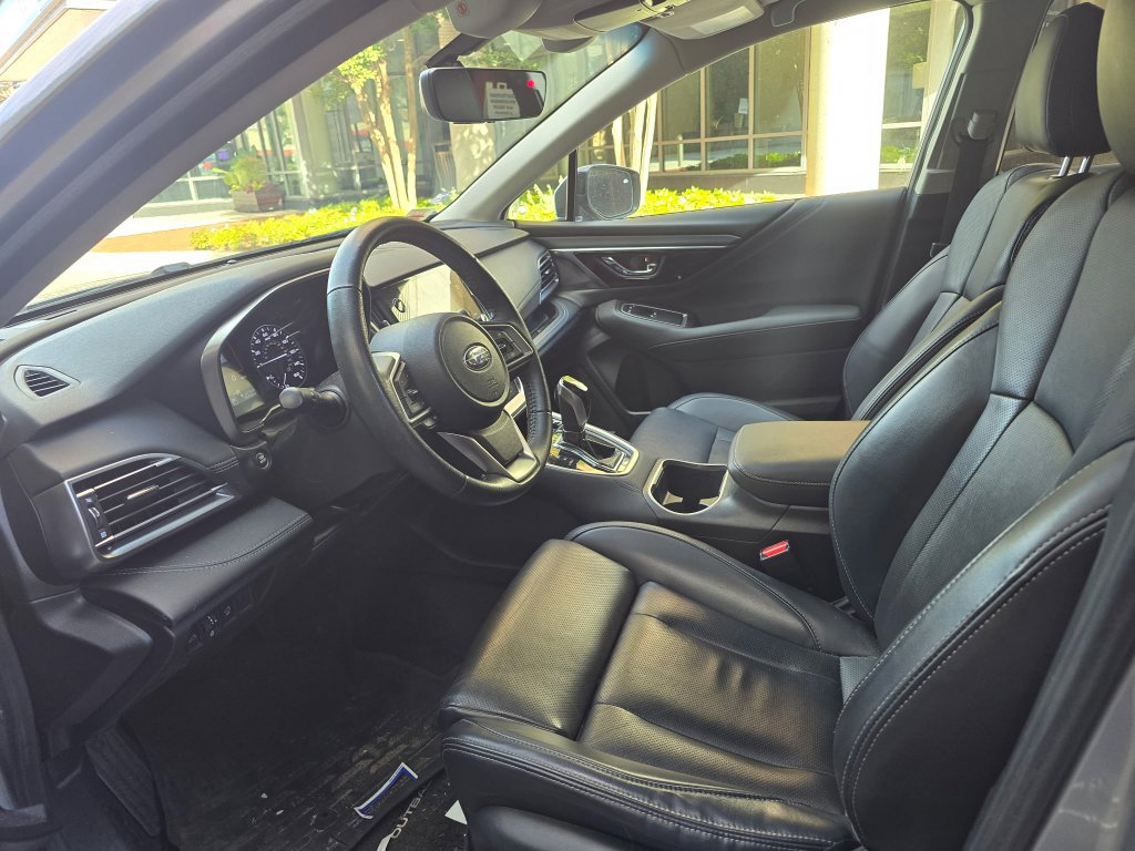 Used 2020 Subaru Outback Limited AWD/4WD image 3