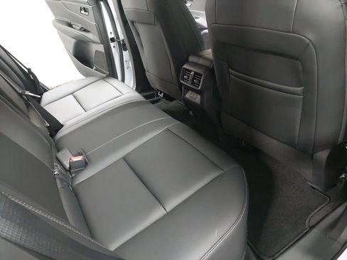 New 2025 Nissan Murano SV image 11