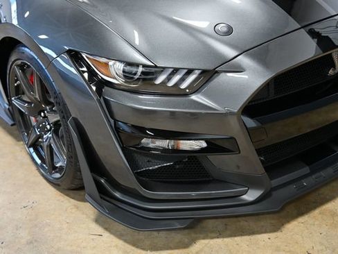 Used 2020 Ford Mustang Shelby GT500 w/ Carbon Fibre Track Pack image 5