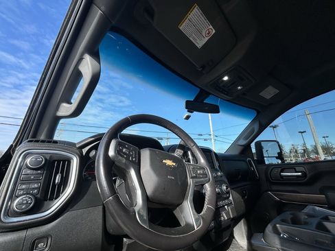 Used 2021 Chevrolet Silverado 2500 LT w/ Texas Edition image 15