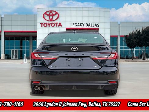 Used 2025 Toyota Camry SE FWD image 8
