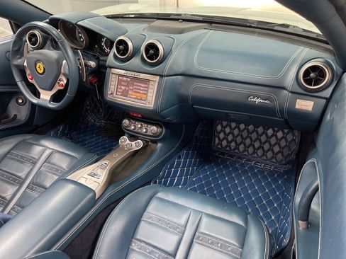 Used 2012 Ferrari California image 15