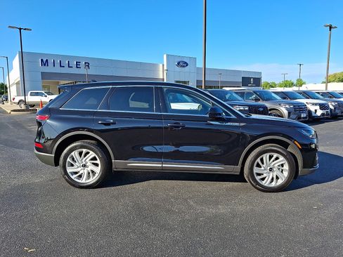 Used 2024 Lincoln Corsair AWD image 7