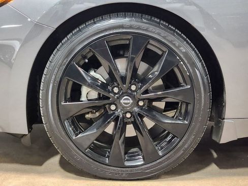 Used 2023 Nissan Maxima SR w/ Sport Mat Group image 28