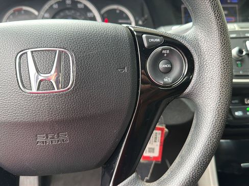 Used 2017 Honda Accord LX image 21