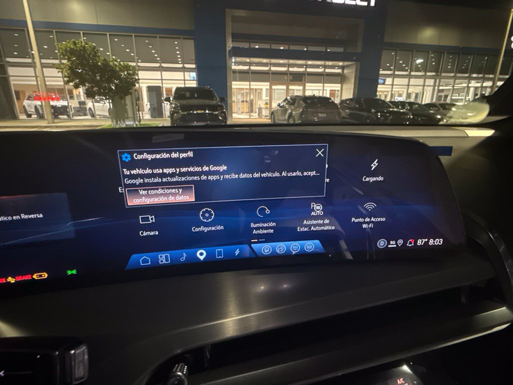 Certified 2026 Cadillac Vistiq Luxury AWD/4WD image 3
