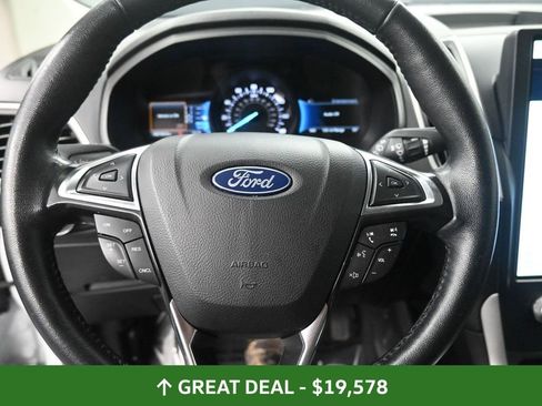 Used 2023 Ford Edge SEL image 39