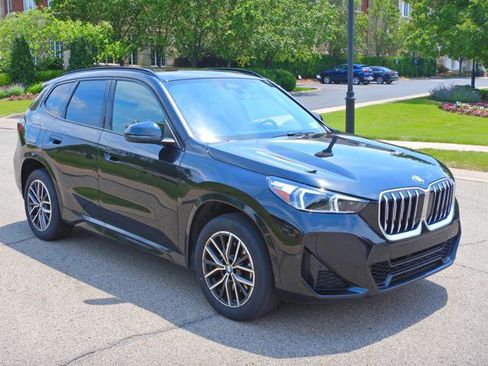 Used 2026 BMW X1 xDrive28i AWD/4WD image 3