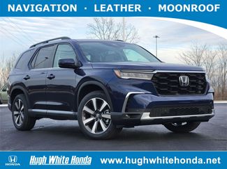 Used 2025 Honda Pilot Touring video 1
