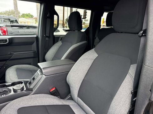 Certified 2025 Ford Bronco Big Bend AWD/4WD image 24