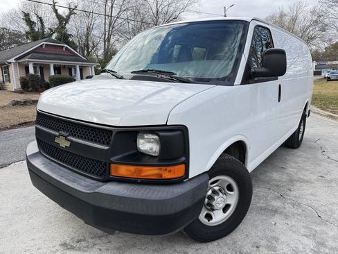 Used 2016 Chevrolet Express 2500 image 1