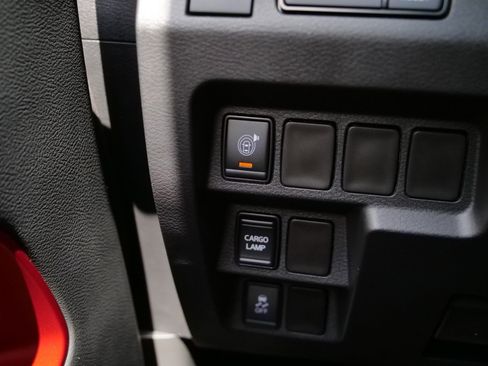 Used 2025 Nissan Frontier Pro-X RWD image 21