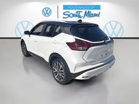 Used 2021 Nissan Kicks SV FWD image 5