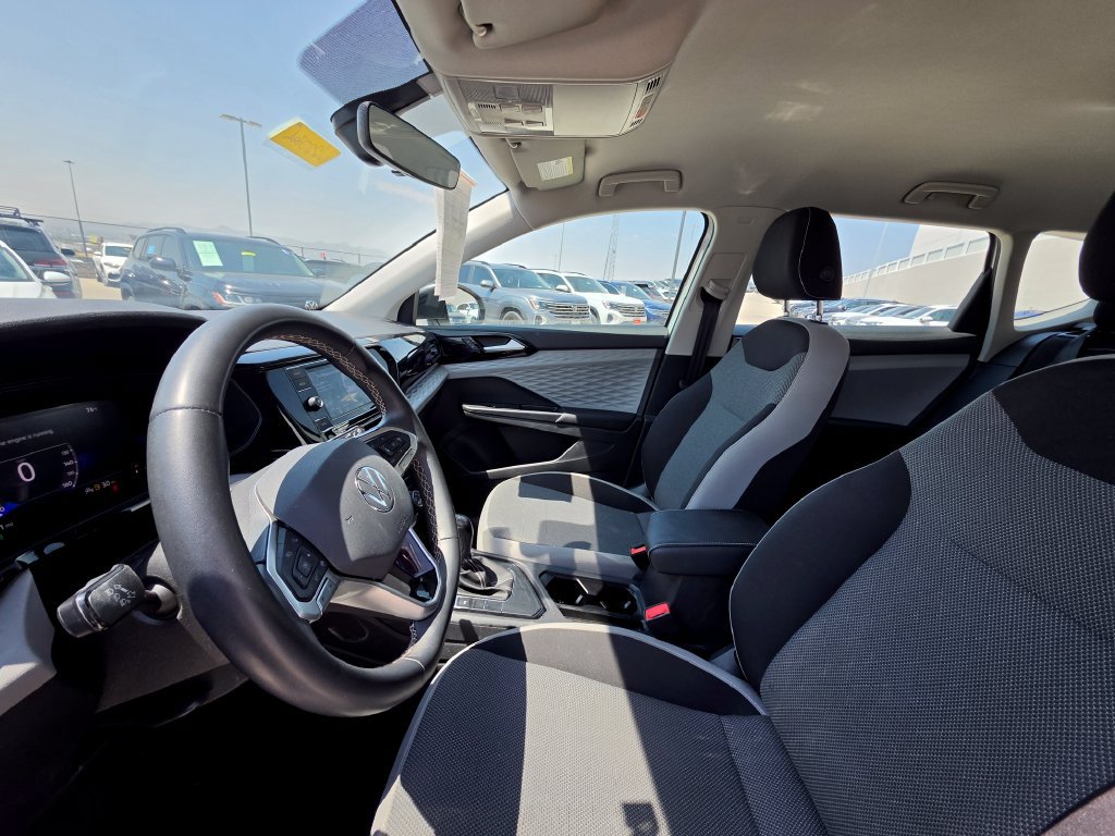 Certified 2023 Volkswagen Taos S FWD image 16