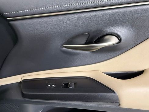 Certified 2021 Lexus ES 350 w/ Premium Package FWD image 39