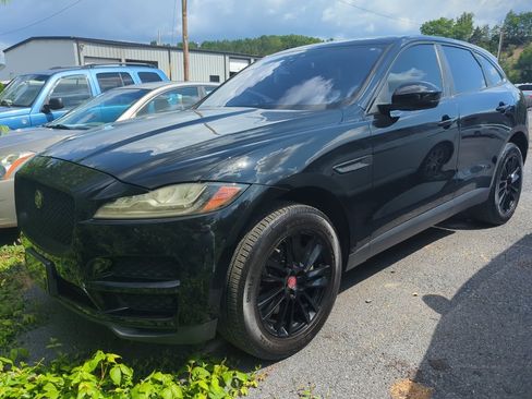 Used 2017 Jaguar F-PACE Prestige AWD/4WD image 1