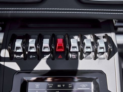 Used 2024 Lamborghini Huracan EVO AWD/4WD image 72
