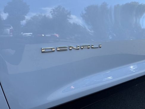 New 2026 GMC Acadia Denali w/ Super Cruise Package image 63