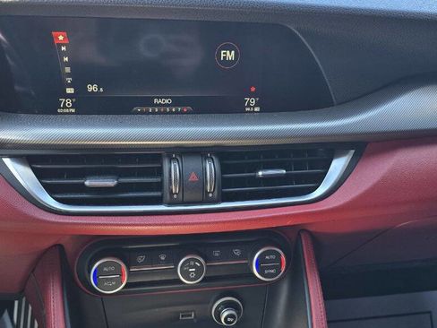 Used 2018 Alfa Romeo Stelvio Sport w/ Quick Order Package 22J Sport image 24