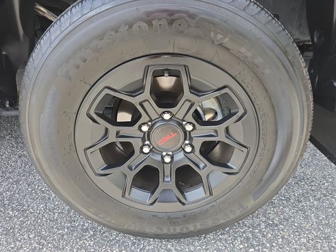 Used 2024 Toyota Tacoma SR5 AWD/4WD image 30
