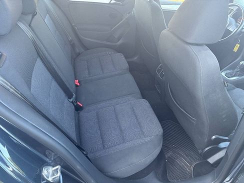 Used 2013 Volkswagen Golf 4-Door FWD image 5