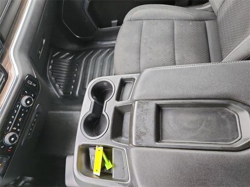 Used 2024 Chevrolet Silverado 3500 LT w/ Convenience Package image 27