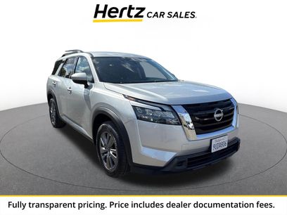 Used 2025 Nissan Pathfinder SV