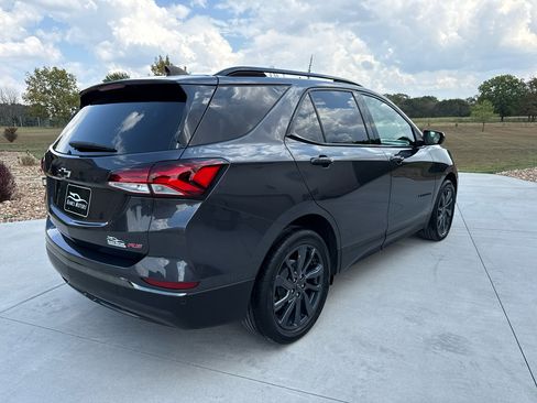 Used 2022 Chevrolet Equinox RS image 8