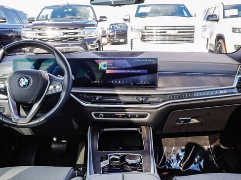 Used 2024 BMW X5 xDrive50e w/ Premium Package image 13