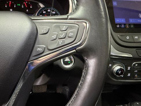 Used 2020 Chevrolet Equinox Premier AWD/4WD image 18