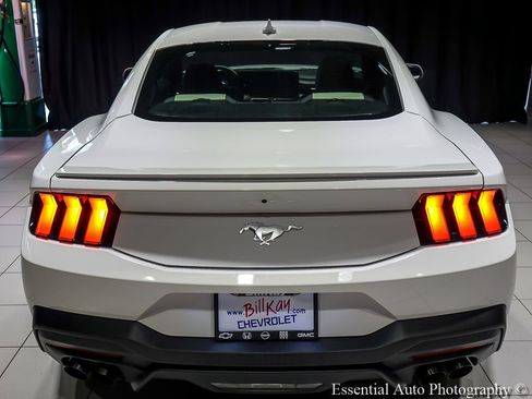 Used 2024 Ford Mustang Premium RWD image 7