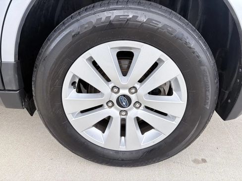 Used 2015 Subaru Outback 2.5i Premium AWD/4WD image 16