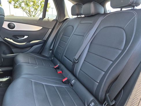 Used 2022 Mercedes-Benz GLC 300 image 21