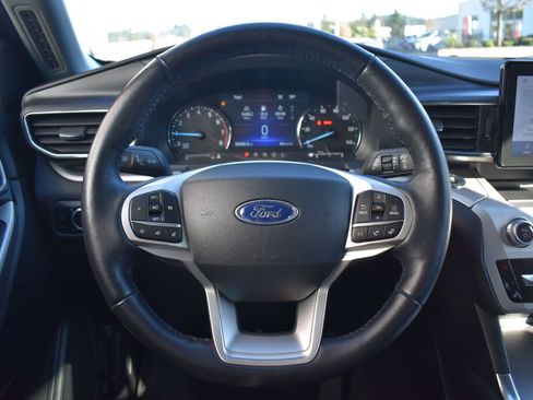 Used 2023 Ford Explorer XLT w/ Equipment Group 202A image 9