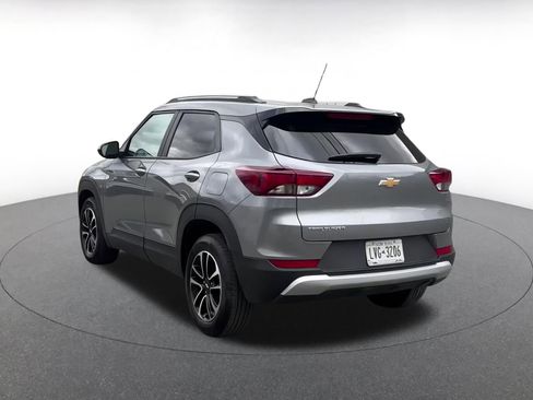 Used 2025 Chevrolet TrailBlazer LT image 11