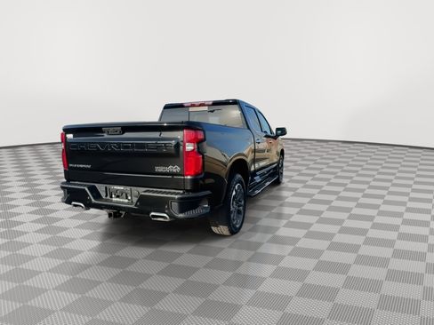 Used 2024 Chevrolet Silverado 1500 High Country w/ Technology Package image 8
