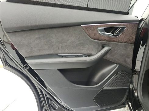 Used 2019 Audi Q8 Prestige image 33